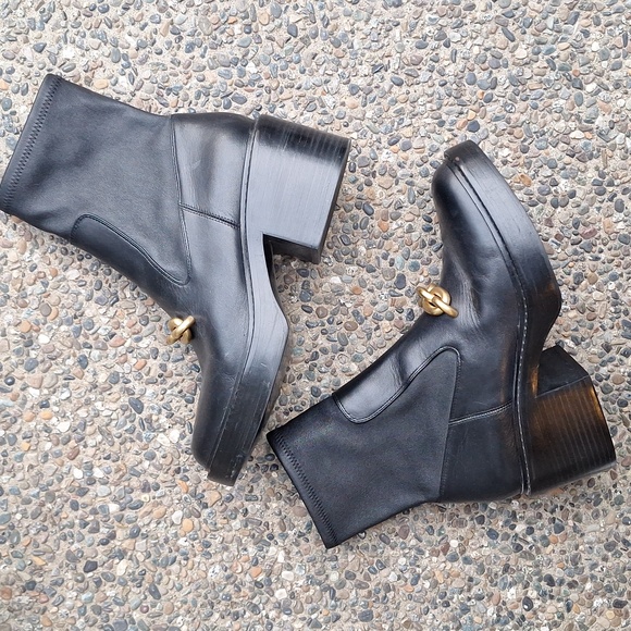 Coach Kenna Black leather chain boots size 10 - Picture 7 of 10